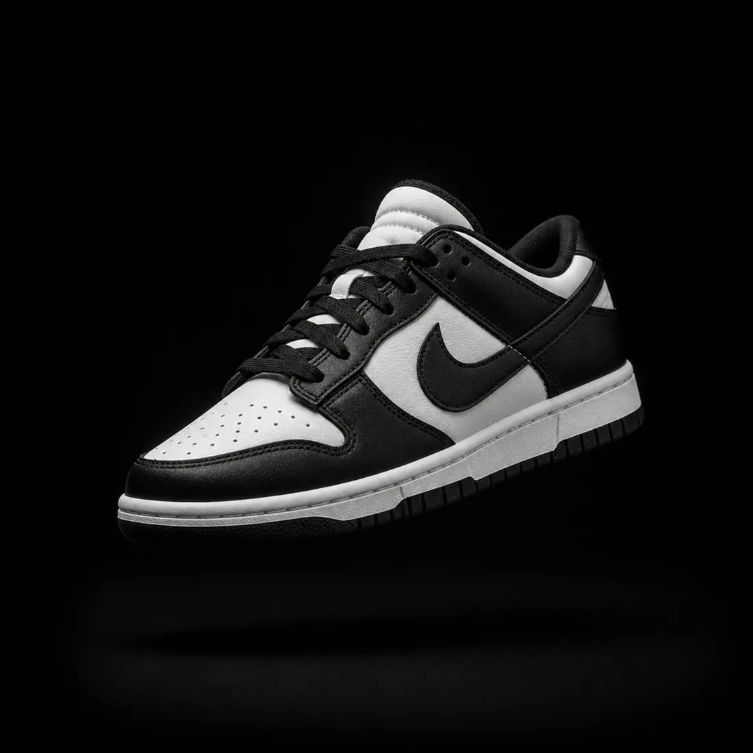 Skate Low, Panda — Standard tier, The Outfit House